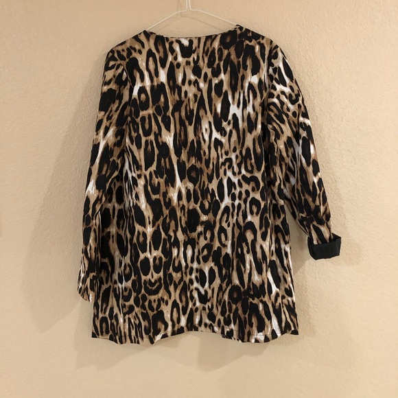 Cheetah print blazer/cardigan - Picture 2 of 2